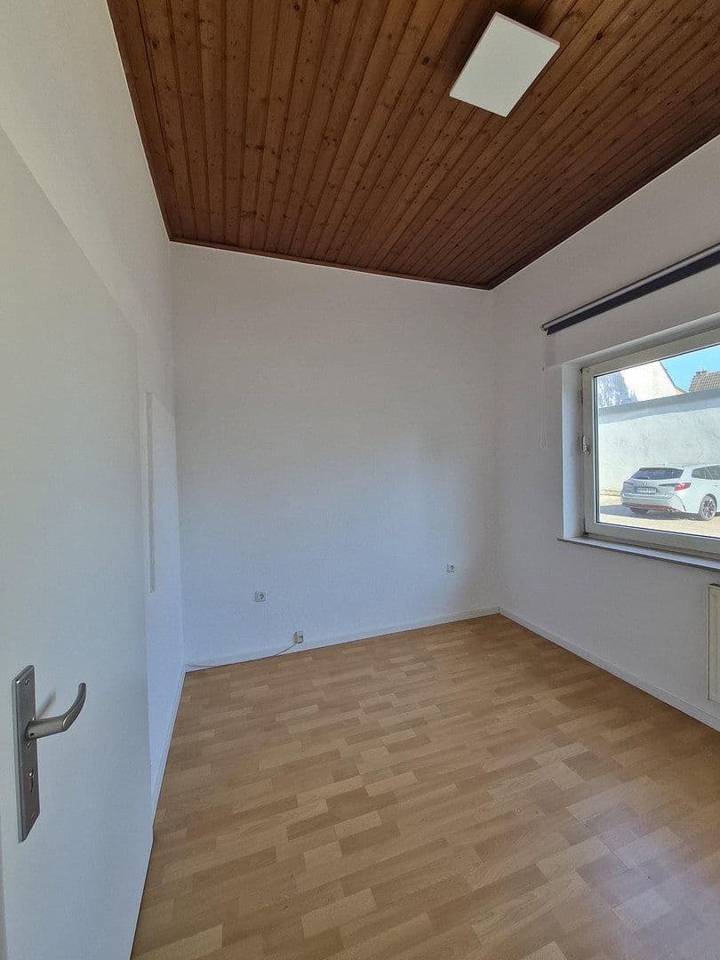 Prenájom bytu 2-izbový 28 m², Hauptstraße 8, Eppertshausen, Hesensko Prenájom bytu 2-izbový 28 m², Hauptstraße 8, Eppertshausen, Hesensko
