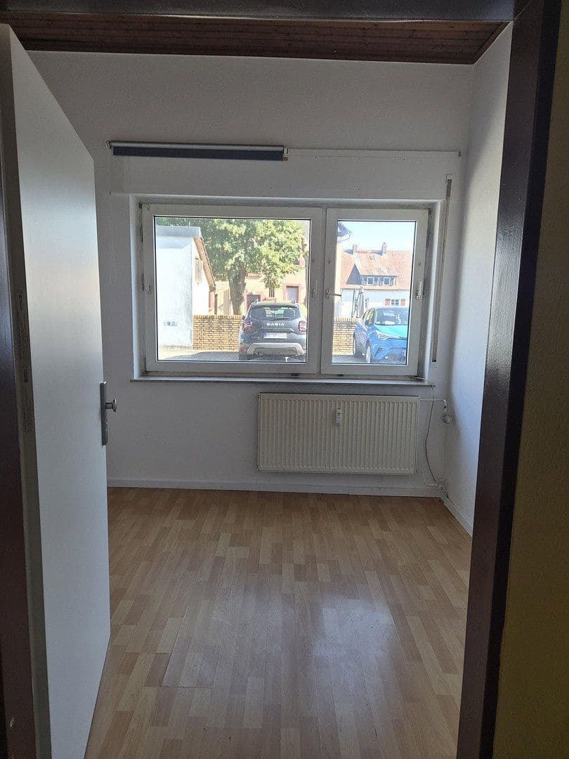 Prenájom bytu 2-izbový 28 m², Hauptstraße 8, Eppertshausen, Hesensko Prenájom bytu 2-izbový 28 m², Hauptstraße 8, Eppertshausen, Hesensko