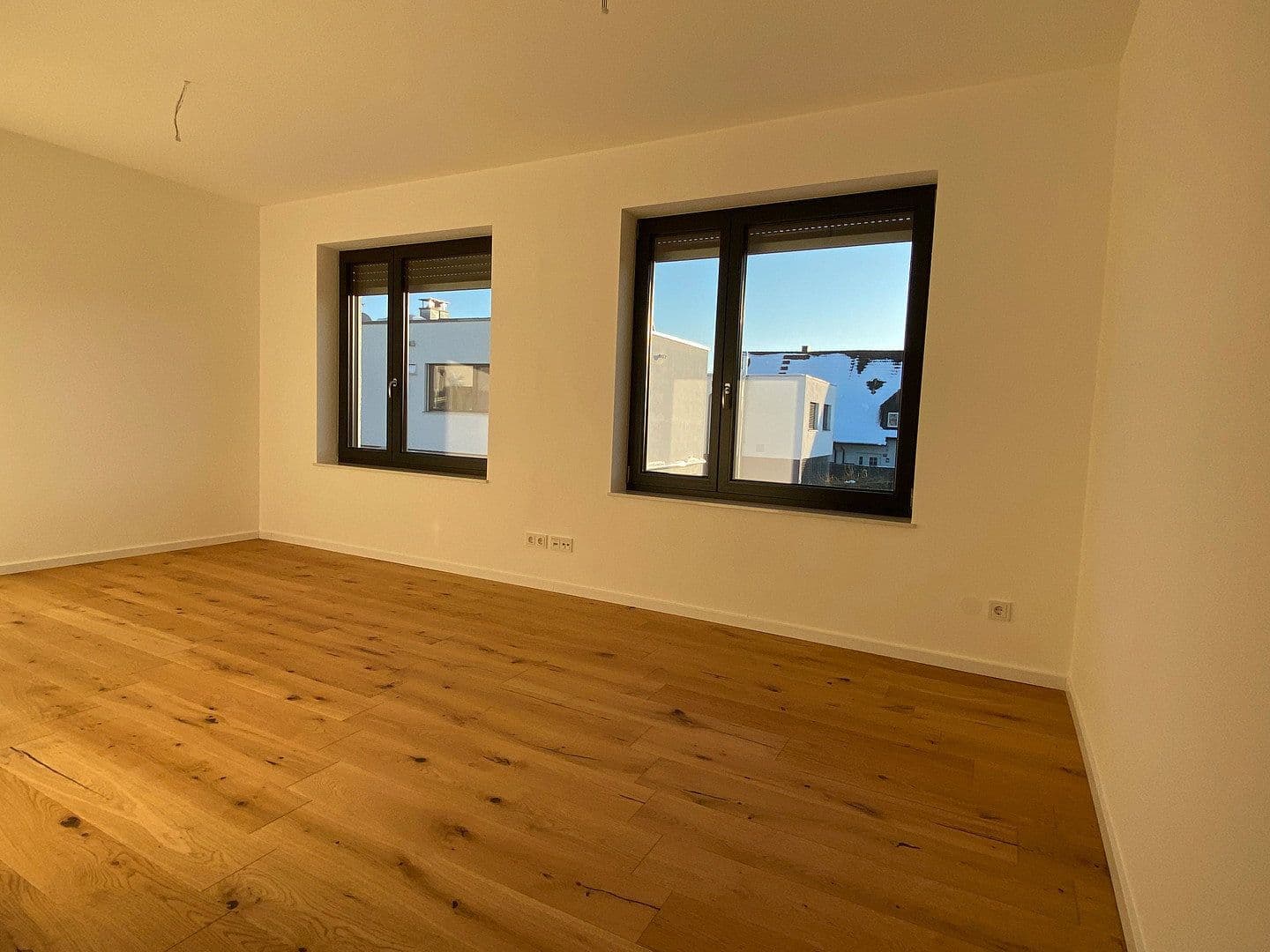 Prenájom domu 154 m², pozemok 245 m², Ingolstadt / Gerolfing, Bavorsko Prenájom domu 154 m², pozemok 245 m², Ingolstadt / Gerolfing, Bavorsko