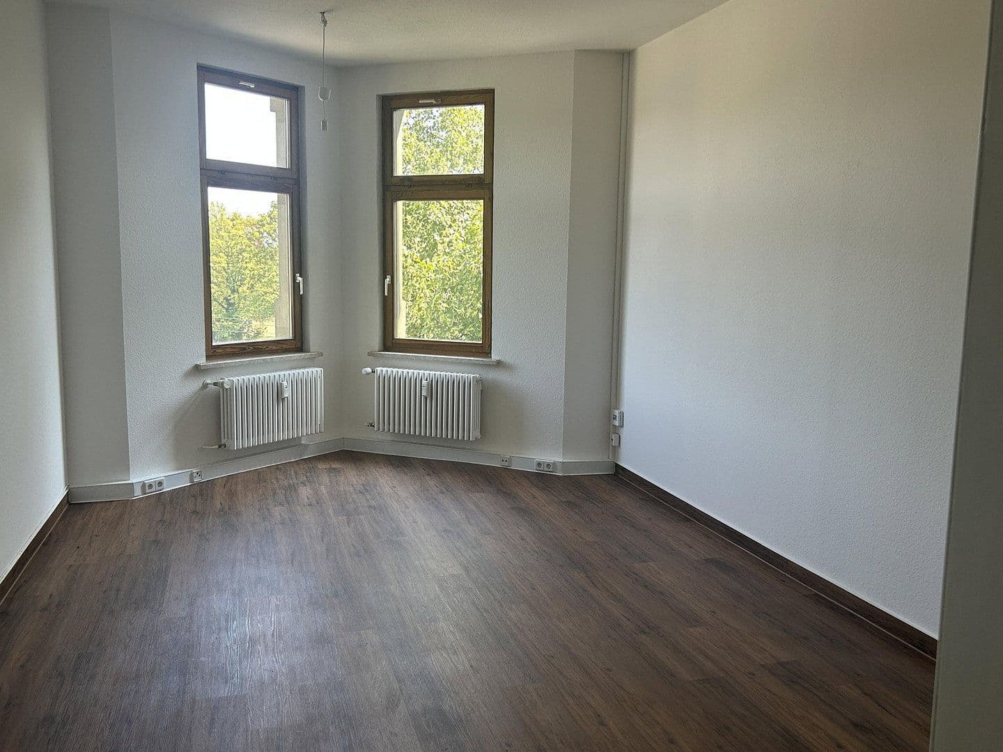 Prenájom bytu 4-izbový 109 m², Paracelsusstr. 5a, Halle, Sasko-Anhaltsko Prenájom bytu 4-izbový 109 m², Paracelsusstr. 5a, Halle, Sasko-Anhaltsko