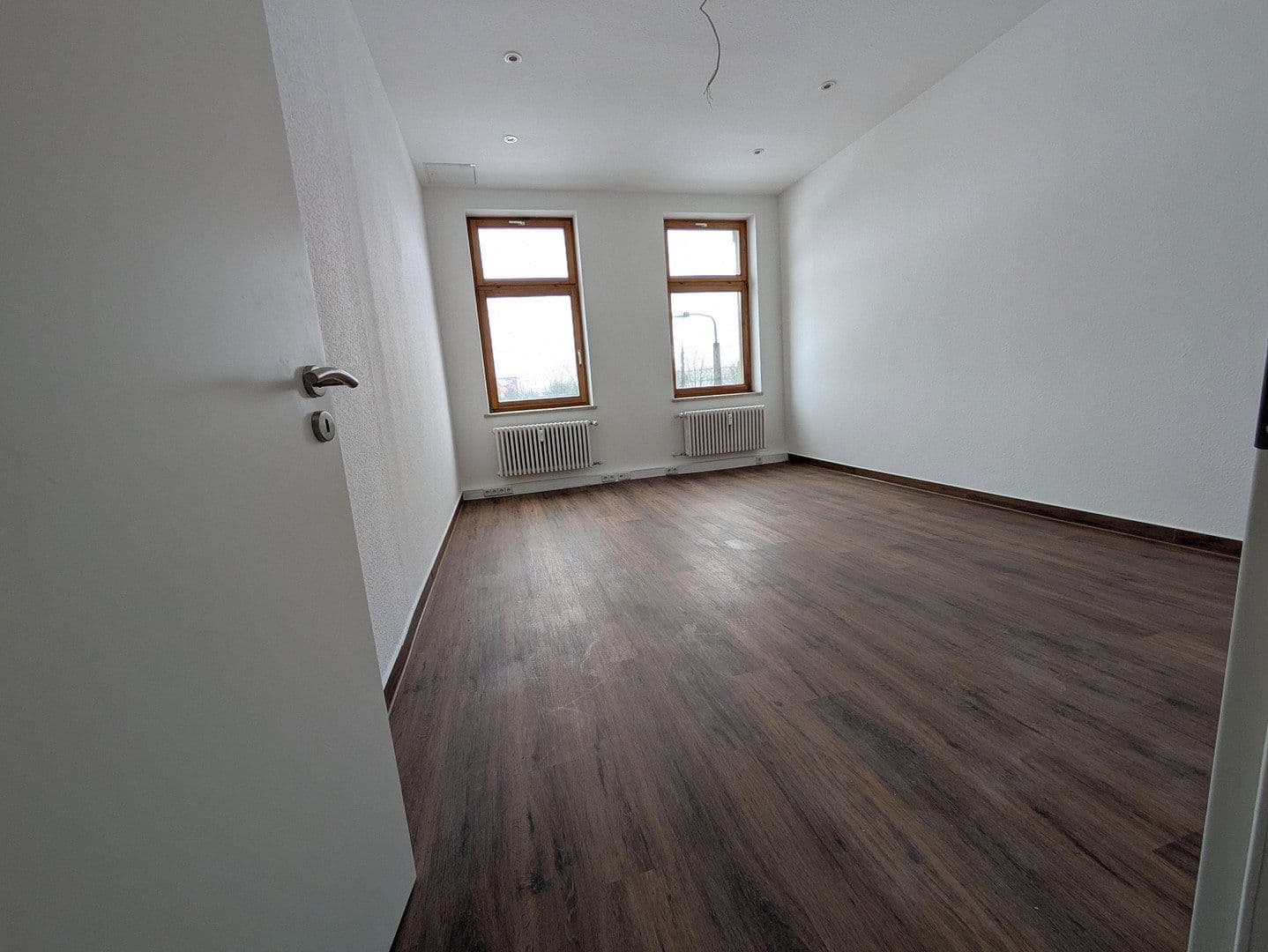 Prenájom bytu 4-izbový 109 m², Paracelsusstr. 5a, Halle, Sasko-Anhaltsko Prenájom bytu 4-izbový 109 m², Paracelsusstr. 5a, Halle, Sasko-Anhaltsko