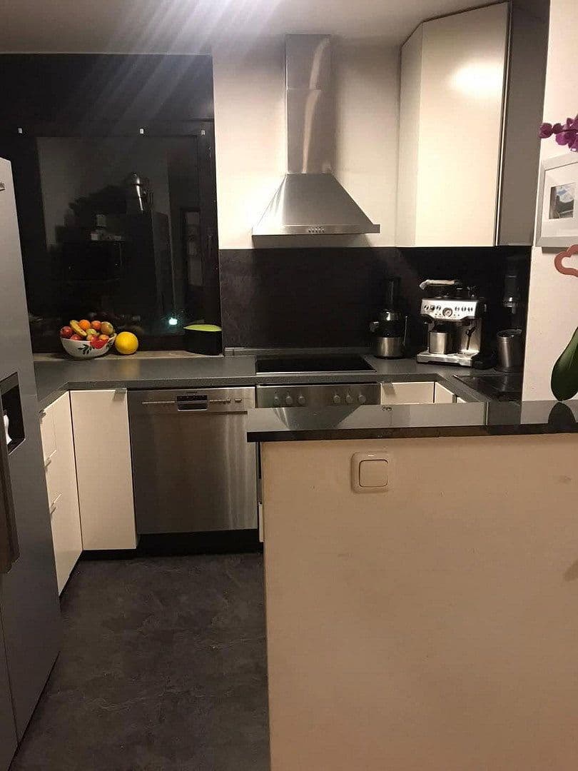 Predaj bytu 3-izbový 82 m², Friedensstraße 112a, Köln Urbach, Severné Porýnie - Westfálsko Predaj bytu 3-izbový 82 m², Friedensstraße 112a, Köln Urbach, Severné Porýnie - Westfálsko