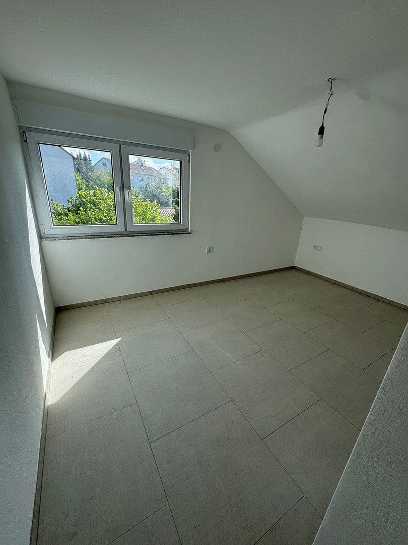 Prenájom bytu 3-izbový 74 m², Backnang, Bádensko-Wurttembersko Prenájom bytu 3-izbový 74 m², Backnang, Bádensko-Wurttembersko