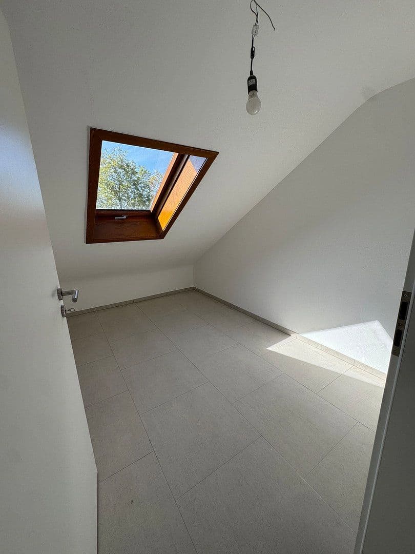 Prenájom bytu 3-izbový 74 m², Backnang, Bádensko-Wurttembersko Prenájom bytu 3-izbový 74 m², Backnang, Bádensko-Wurttembersko