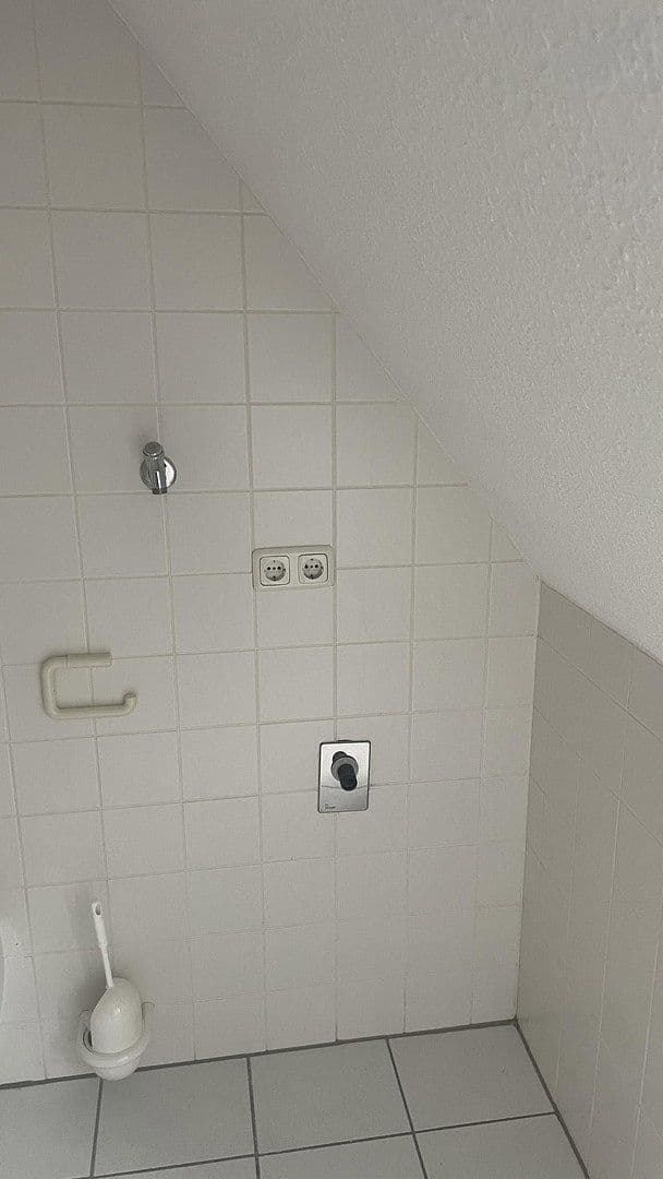 Prenájom bytu 2-izbový 82 m², Lohmar, Severné Porýnie - Westfálsko Prenájom bytu 2-izbový 82 m², Lohmar, Severné Porýnie - Westfálsko