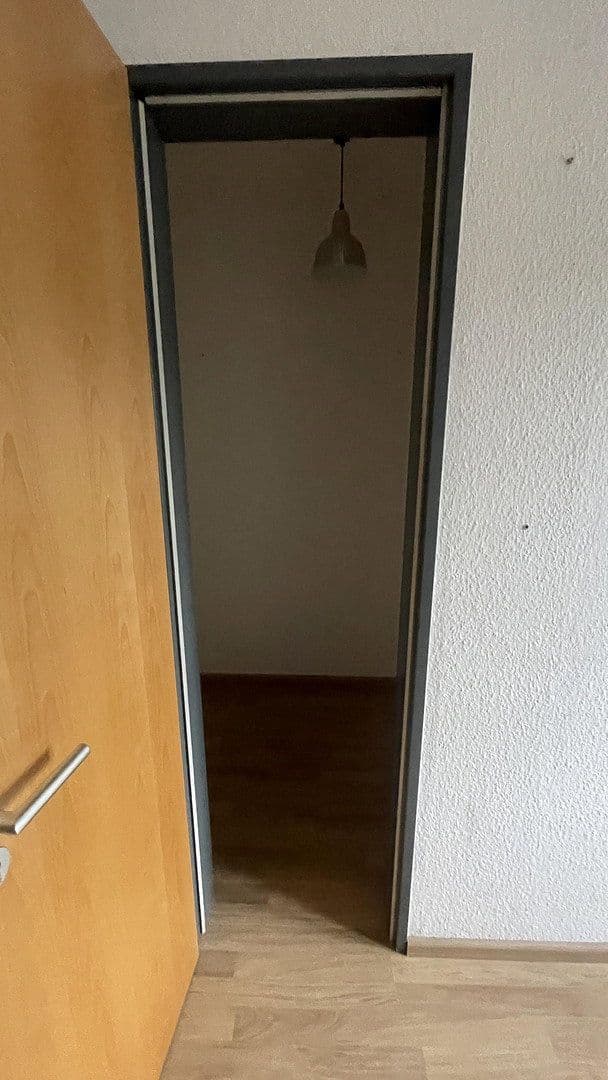Prenájom bytu 2-izbový 82 m², Lohmar, Severné Porýnie - Westfálsko Prenájom bytu 2-izbový 82 m², Lohmar, Severné Porýnie - Westfálsko