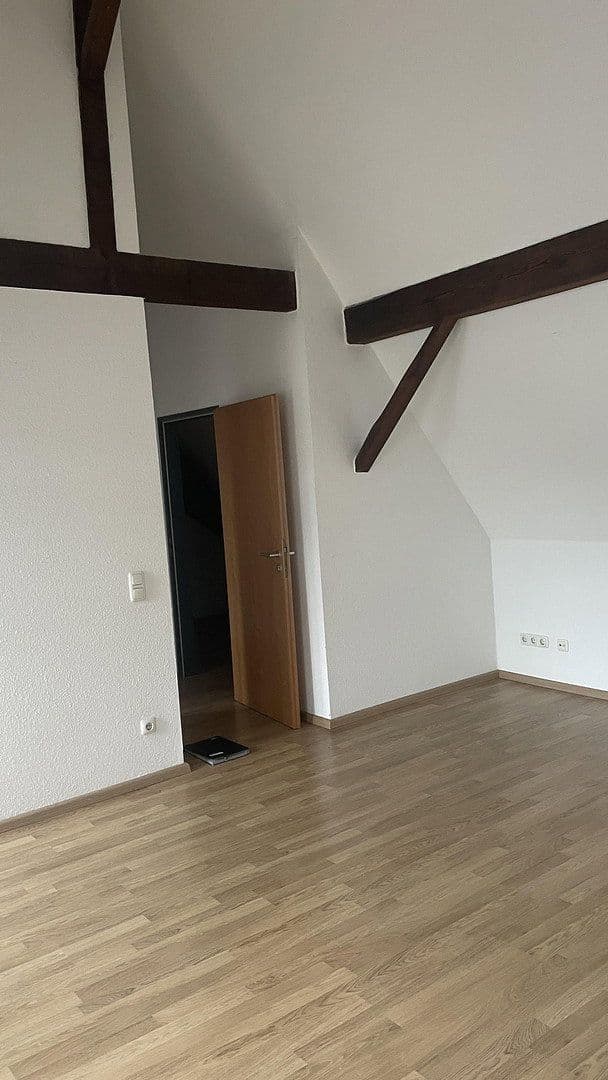 Prenájom bytu 2-izbový 82 m², Lohmar, Severné Porýnie - Westfálsko Prenájom bytu 2-izbový 82 m², Lohmar, Severné Porýnie - Westfálsko