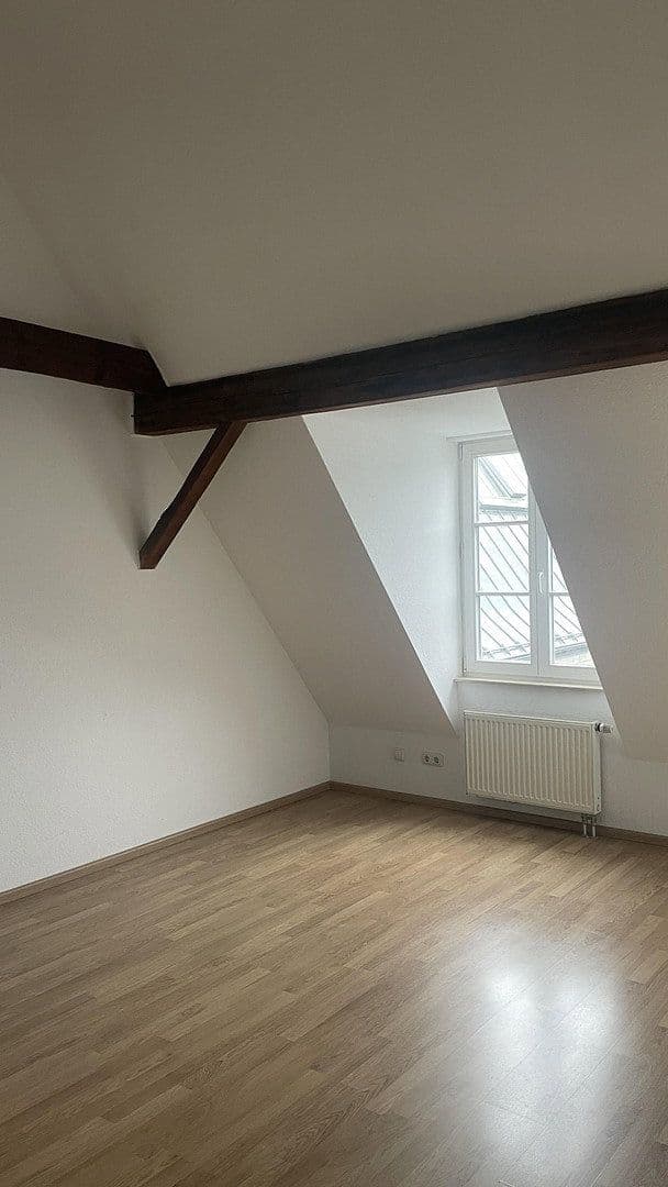 Prenájom bytu 2-izbový 82 m², Lohmar, Severné Porýnie - Westfálsko Prenájom bytu 2-izbový 82 m², Lohmar, Severné Porýnie - Westfálsko