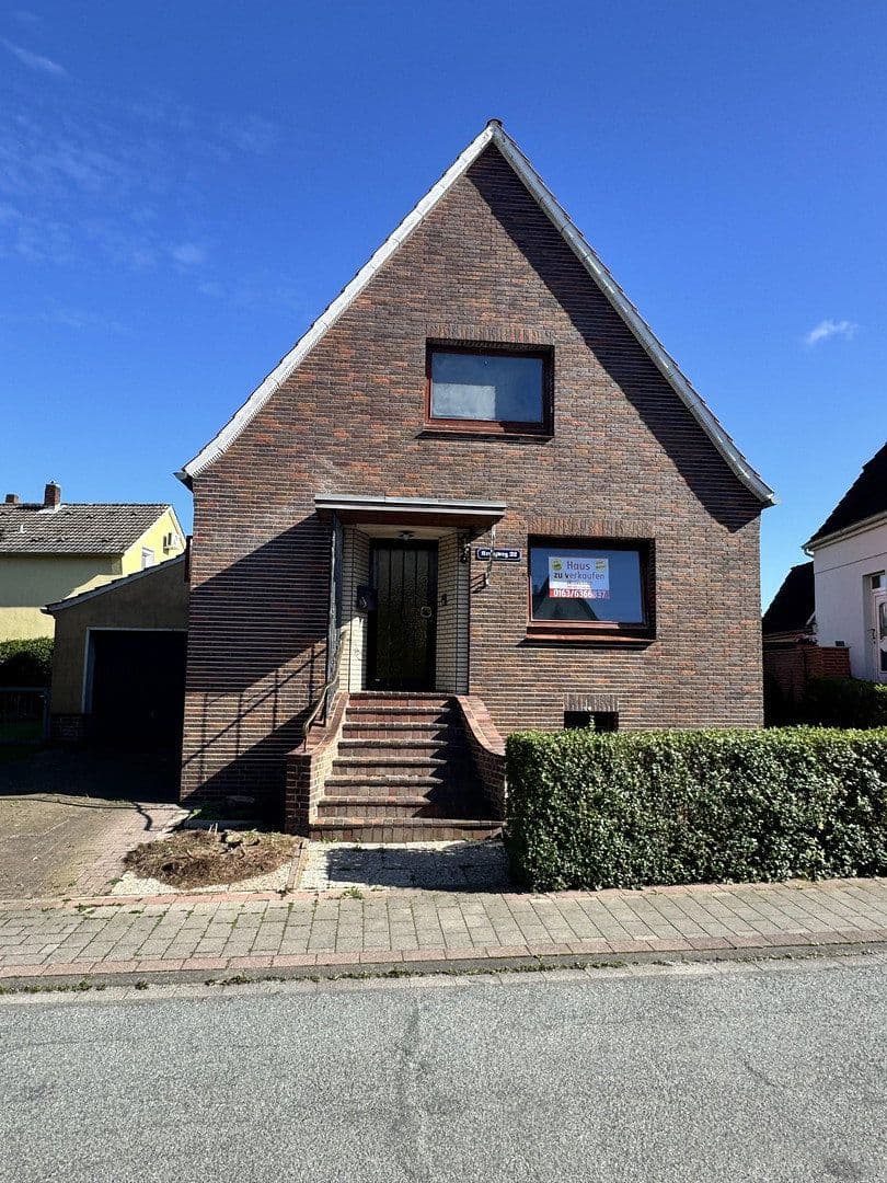Predaj domu 125 m², pozemok 397 m², Kreuzweg 32, Cuxhaven, Dolné Sasko Predaj domu 125 m², pozemok 397 m², Kreuzweg 32, Cuxhaven, Dolné Sasko