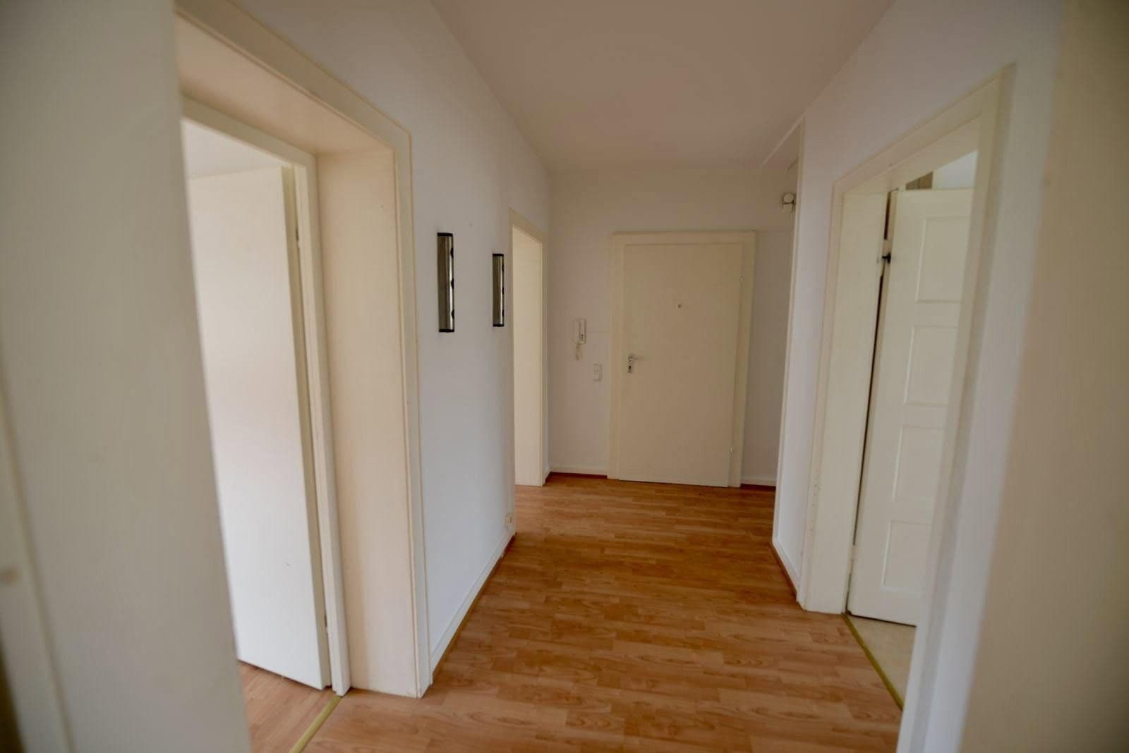 Prenájom bytu 3-izbový 80 m², Wiesbaden, Hesensko Prenájom bytu 3-izbový 80 m², Wiesbaden, Hesensko