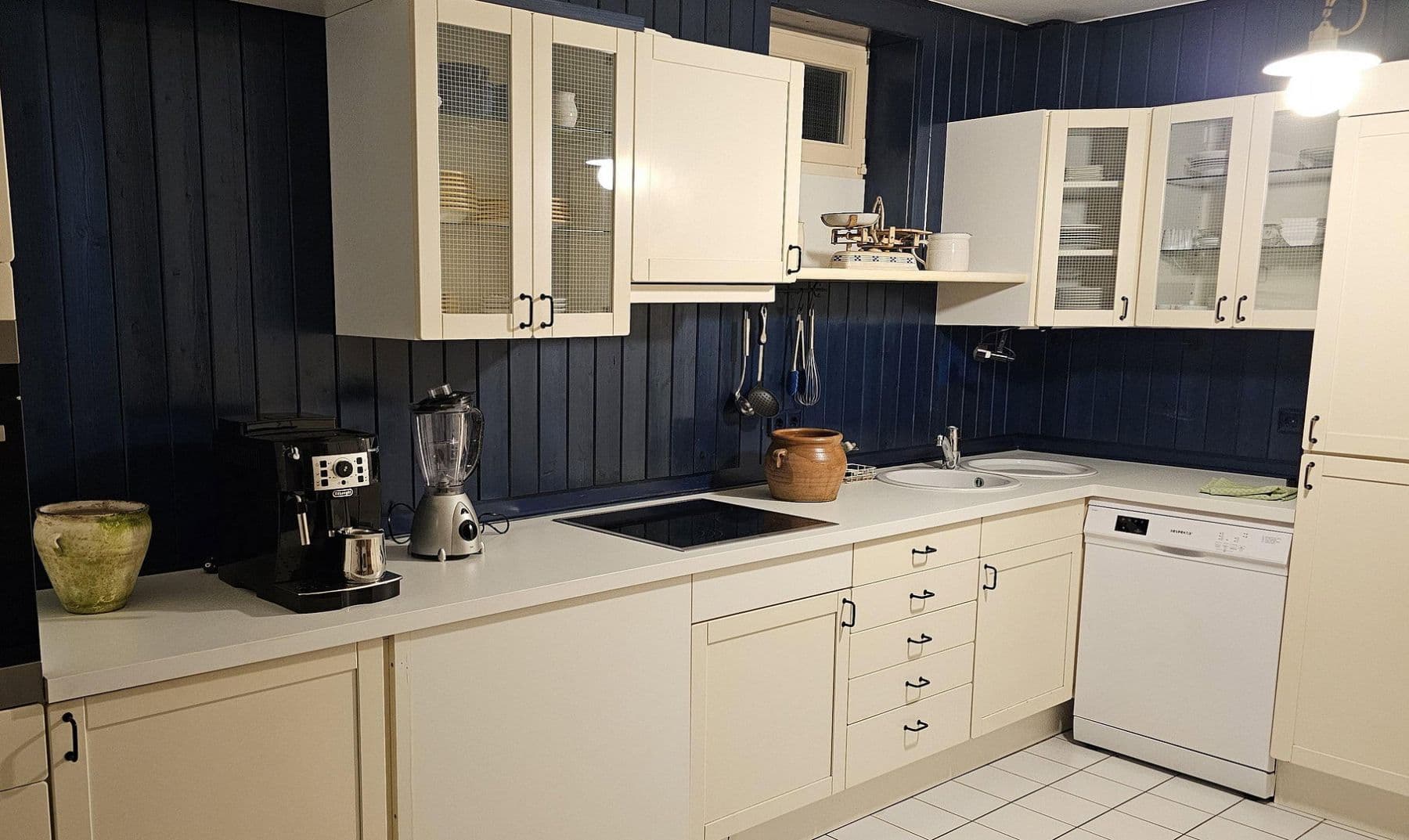 Prenájom bytu 3-izbový 114 m², Mendelssohnstr. 102, Koblenz, Porýnie-Falcko Prenájom bytu 3-izbový 114 m², Mendelssohnstr. 102, Koblenz, Porýnie-Falcko