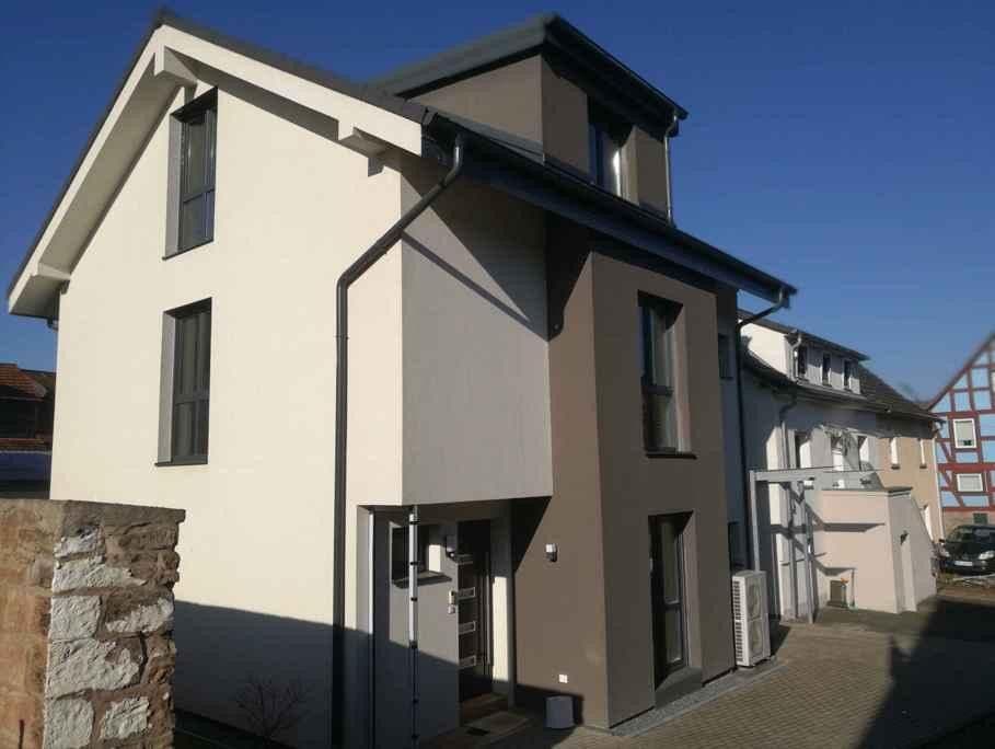 Prenájom domu 160 m², pozemok 385 m², Wächtersbach, Hesensko Prenájom domu 160 m², pozemok 385 m², Wächtersbach, Hesensko