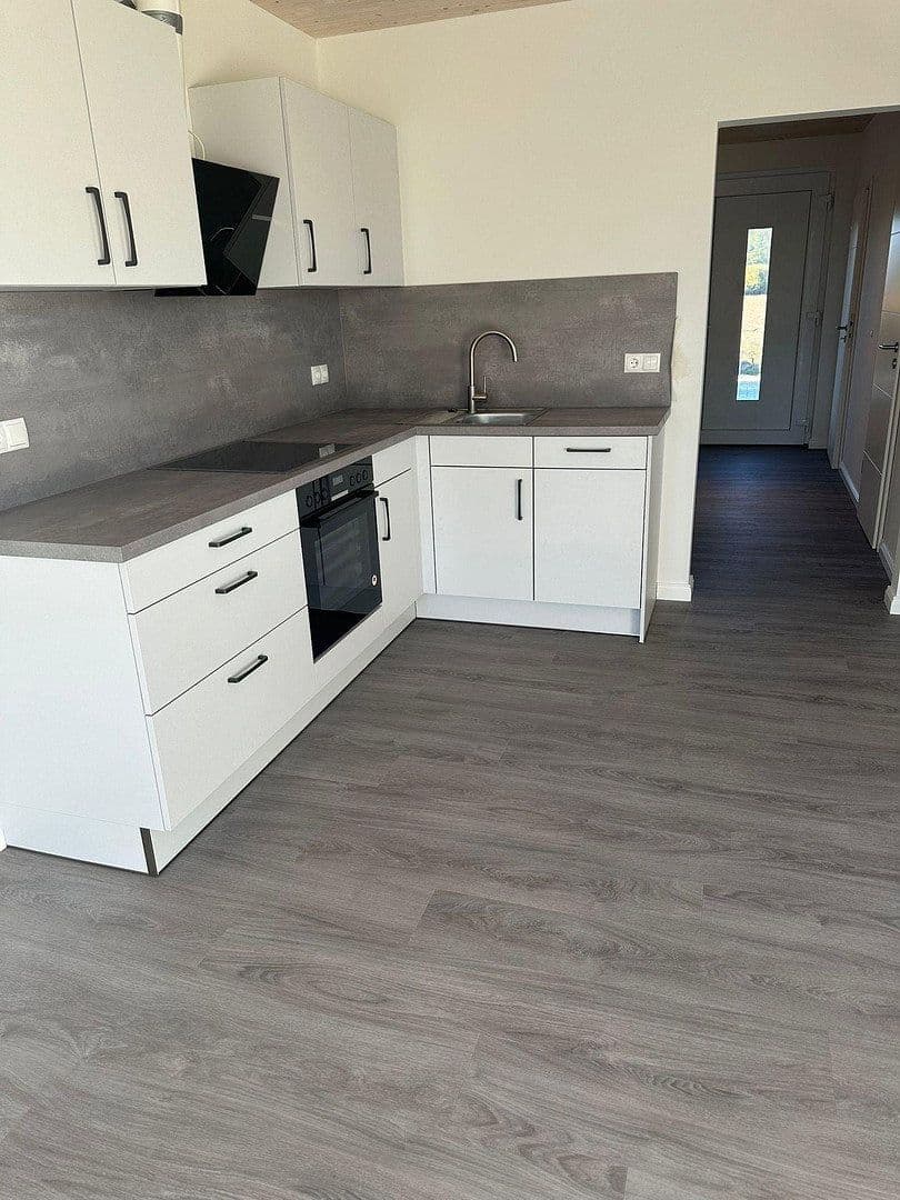 Prenájom domu 83 m², pozemok 300 m², Kraksdorf, Šlezvicko-Holštajnsko Prenájom domu 83 m², pozemok 300 m², Kraksdorf, Šlezvicko-Holštajnsko