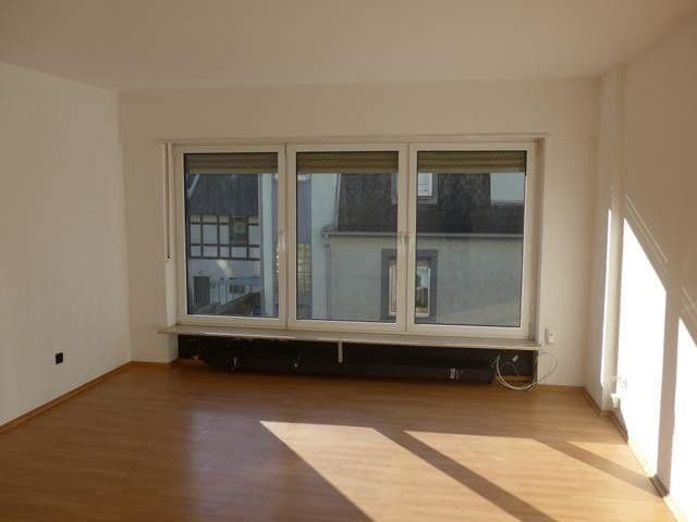Prenájom bytu 3-izbový 100 m², Rodalben, Porýnie-Falcko Prenájom bytu 3-izbový 100 m², Rodalben, Porýnie-Falcko