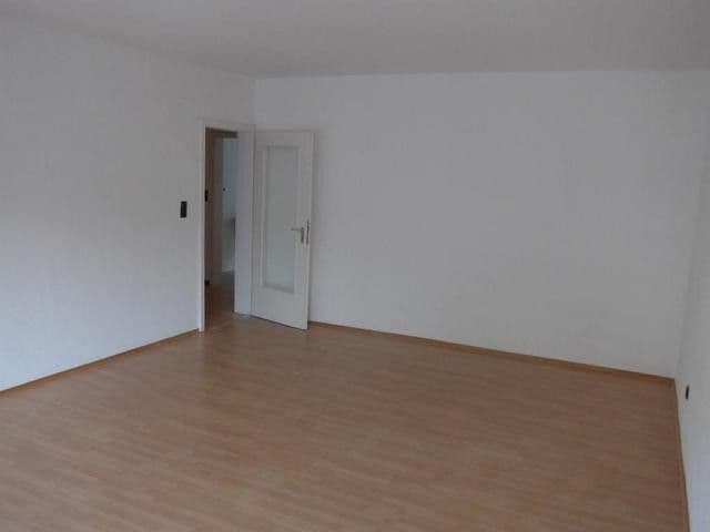 Prenájom bytu 3-izbový 100 m², Rodalben, Porýnie-Falcko Prenájom bytu 3-izbový 100 m², Rodalben, Porýnie-Falcko