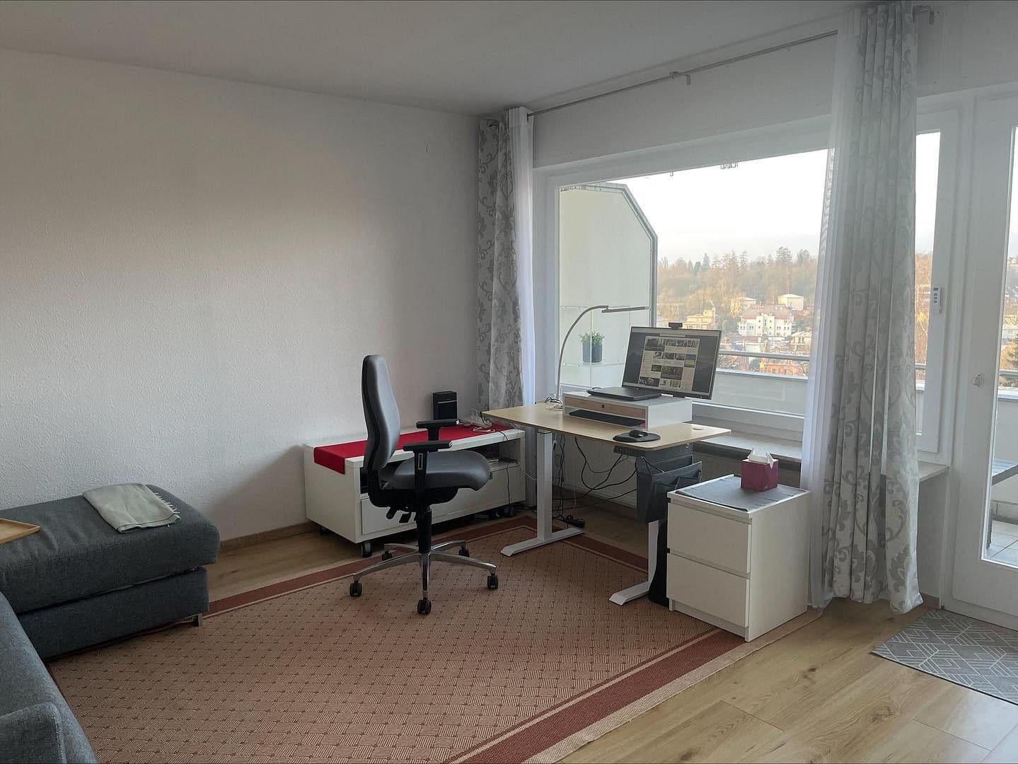 Prenájom bytu 1-izbový 42 m², Kapellenstraße 64a, Wiesbaden, Hesensko Prenájom bytu 1-izbový 42 m², Kapellenstraße 64a, Wiesbaden, Hesensko