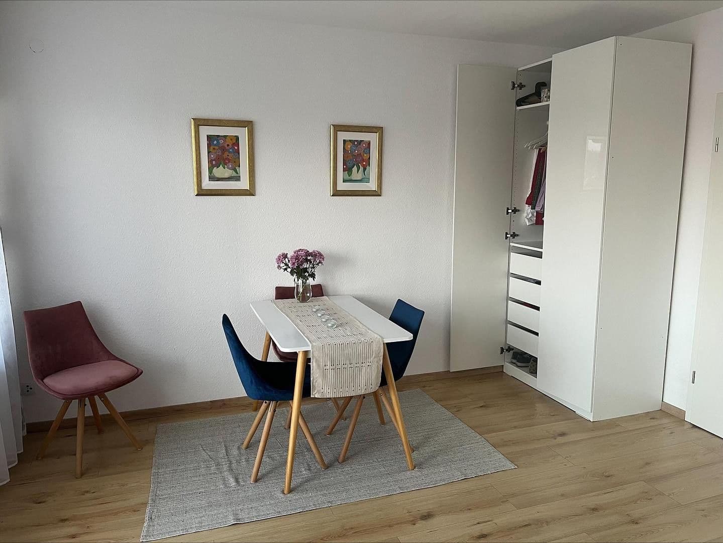 Prenájom bytu 1-izbový 42 m², Kapellenstraße 64a, Wiesbaden, Hesensko Prenájom bytu 1-izbový 42 m², Kapellenstraße 64a, Wiesbaden, Hesensko