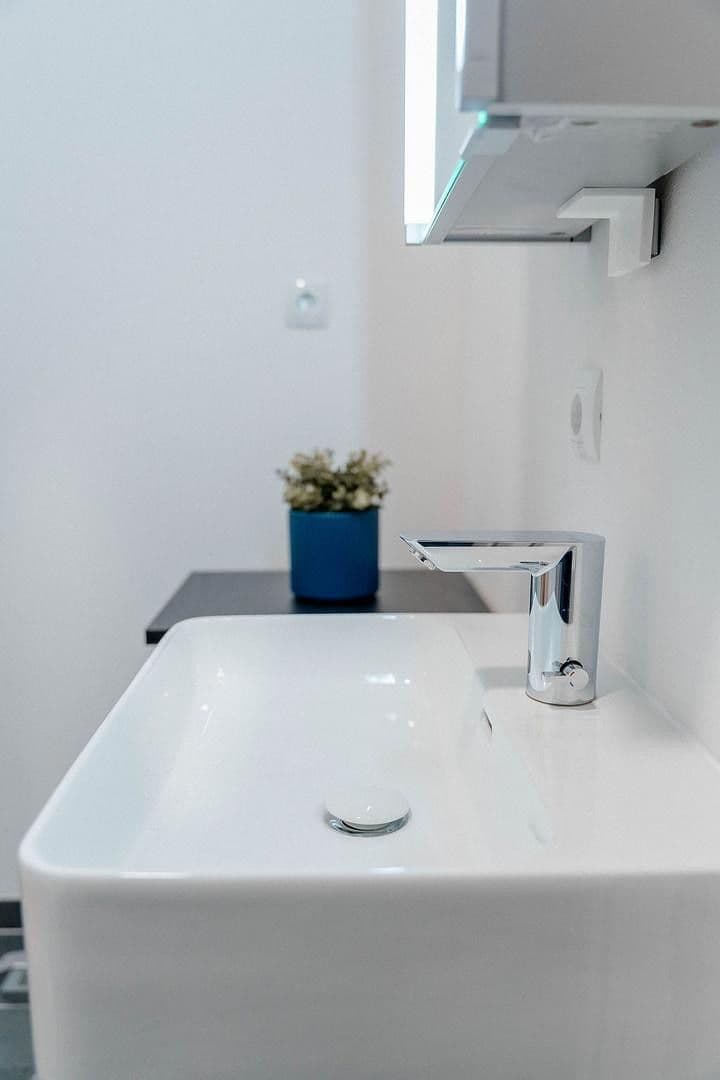 Prenájom bytu 1-izbový 42 m², Kapellenstraße 64a, Wiesbaden, Hesensko Prenájom bytu 1-izbový 42 m², Kapellenstraße 64a, Wiesbaden, Hesensko