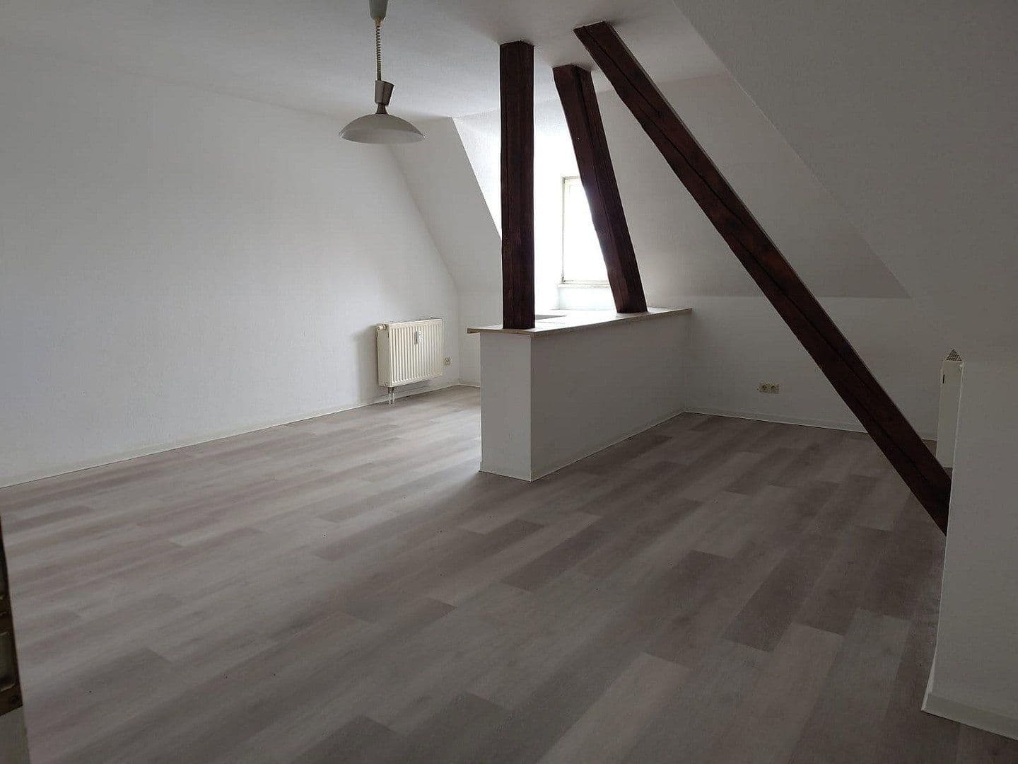 Prenájom bytu 1-izbový 58 m², Käthe-Kollwitz-Straße 1, Nordhausen, Durínsko Prenájom bytu 1-izbový 58 m², Käthe-Kollwitz-Straße 1, Nordhausen, Durínsko
