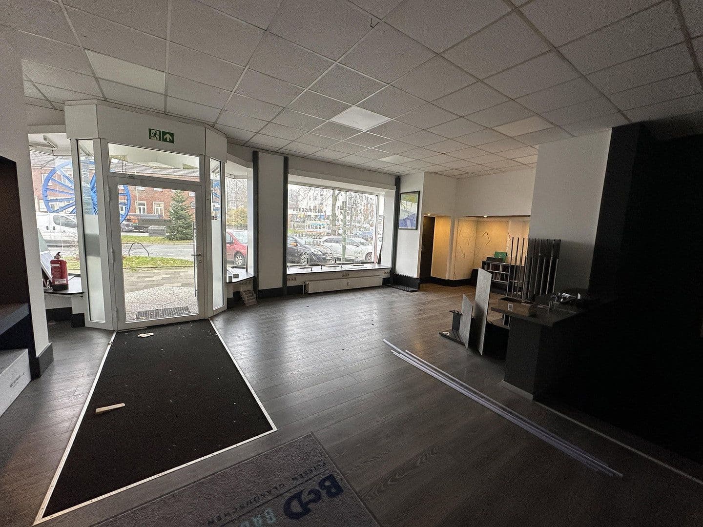 Prenájom nebytového priestoru 313 m², Krayer Straße 197, Essen, Severné Porýnie - Westfálsko Prenájom nebytového priestoru 313 m², Krayer Straße 197, Essen, Severné Porýnie - Westfálsko