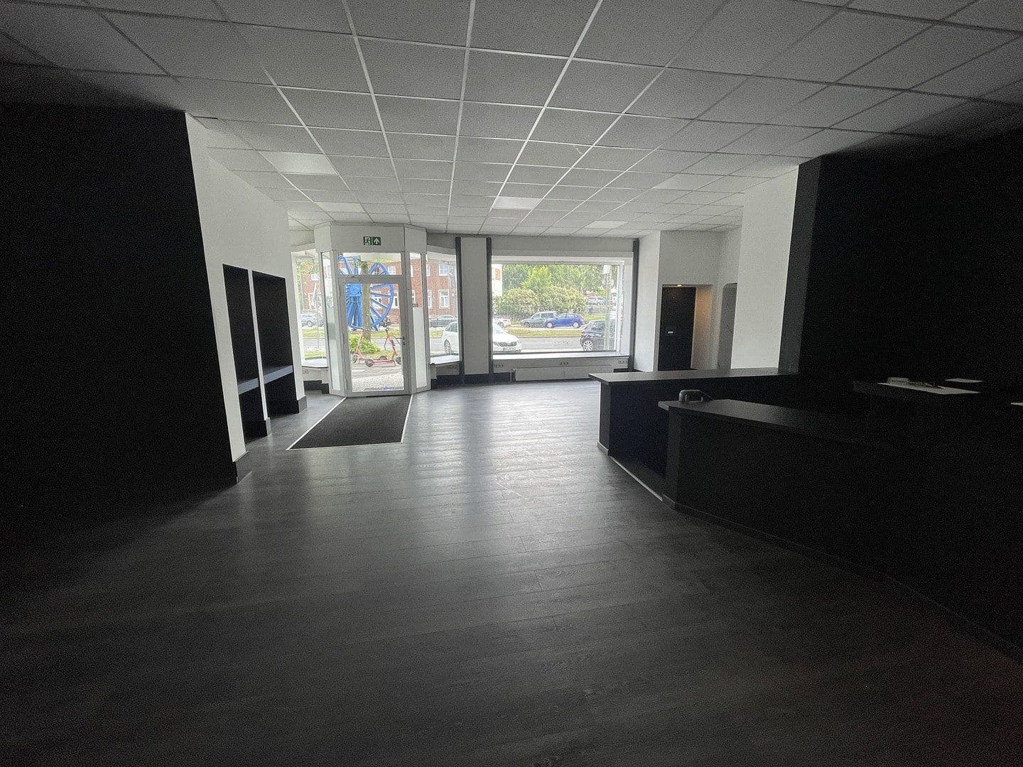 Prenájom nebytového priestoru 313 m², Krayer Straße 197, Essen, Severné Porýnie - Westfálsko Prenájom nebytového priestoru 313 m², Krayer Straße 197, Essen, Severné Porýnie - Westfálsko