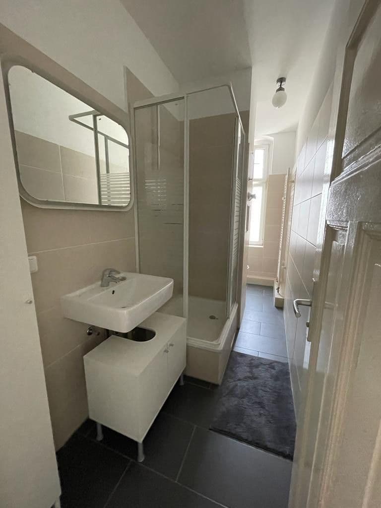 Prenájom bytu 1-izbový 38 m², Adresse Pettenkoferstraße 7, Friedrichshain, Berlín Prenájom bytu 1-izbový 38 m², Adresse Pettenkoferstraße 7, Friedrichshain, Berlín