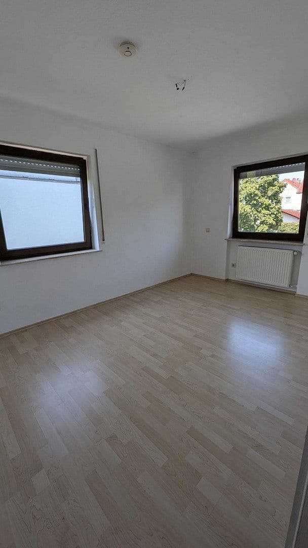 Prenájom bytu 4-izbový 96 m², Dreieich, Hesensko Prenájom bytu 4-izbový 96 m², Dreieich, Hesensko