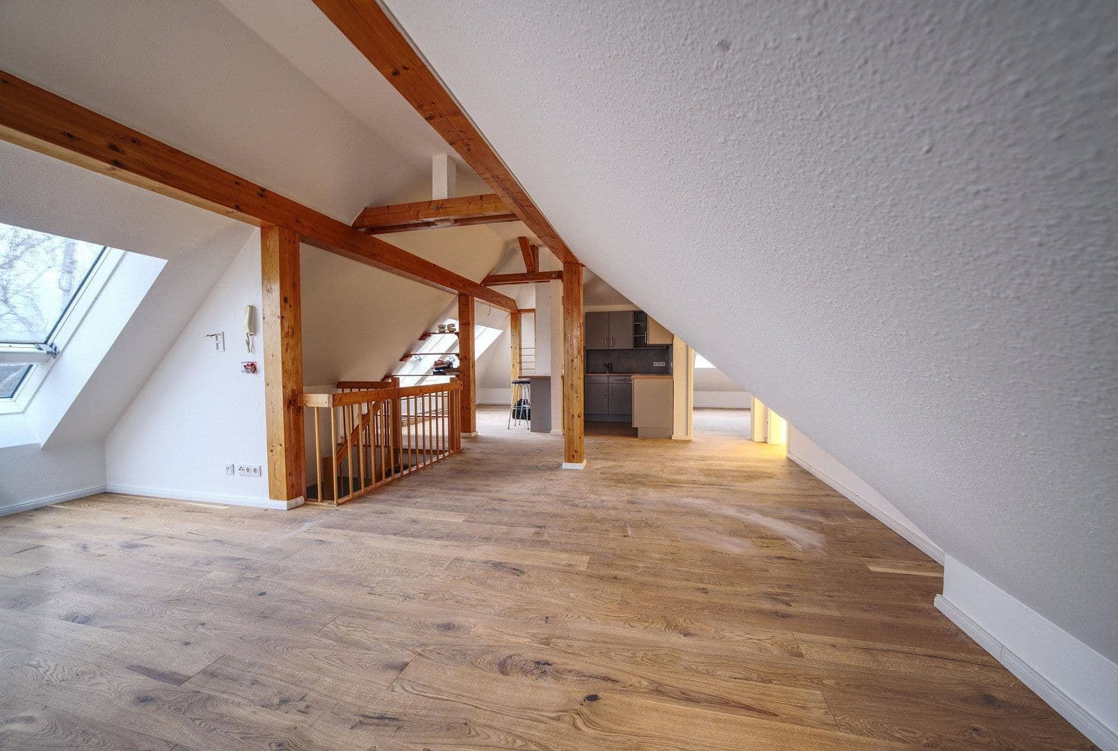 Prenájom bytu 2-izbový 70 m², Lutherstraße 23, Zwickau, Sasko Prenájom bytu 2-izbový 70 m², Lutherstraße 23, Zwickau, Sasko