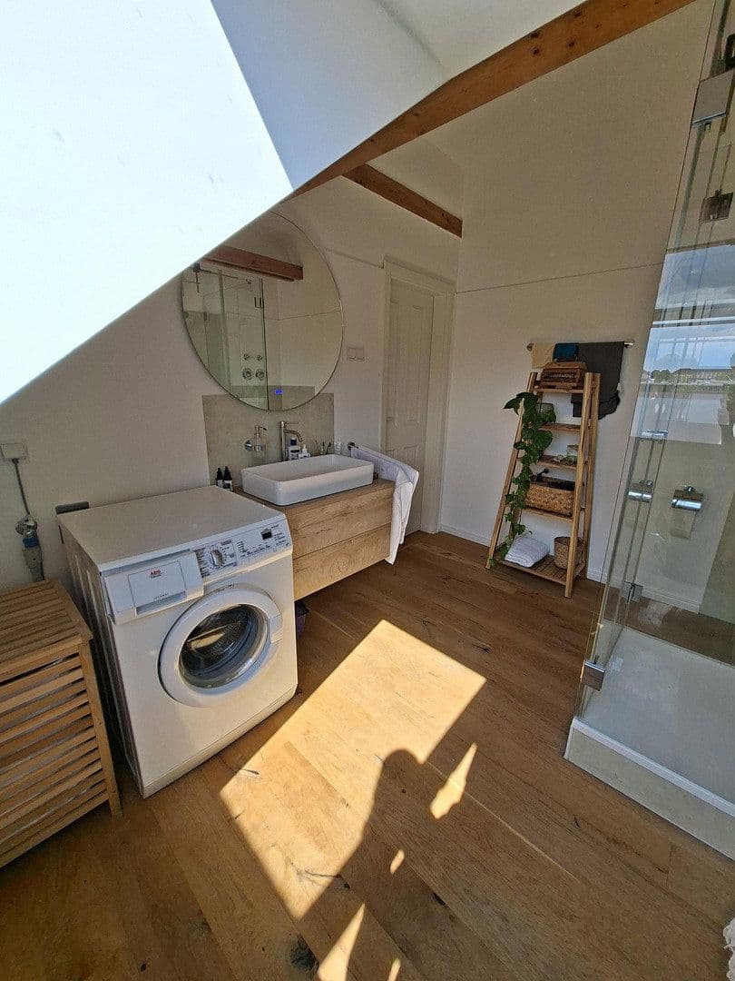 Prenájom bytu 2-izbový 70 m², Lutherstraße 23, Zwickau, Sasko Prenájom bytu 2-izbový 70 m², Lutherstraße 23, Zwickau, Sasko
