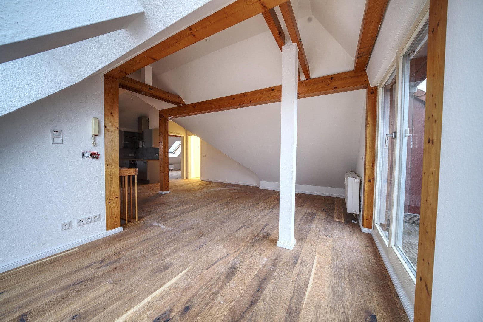 Prenájom bytu 2-izbový 70 m², Lutherstraße 23, Zwickau, Sasko Prenájom bytu 2-izbový 70 m², Lutherstraße 23, Zwickau, Sasko