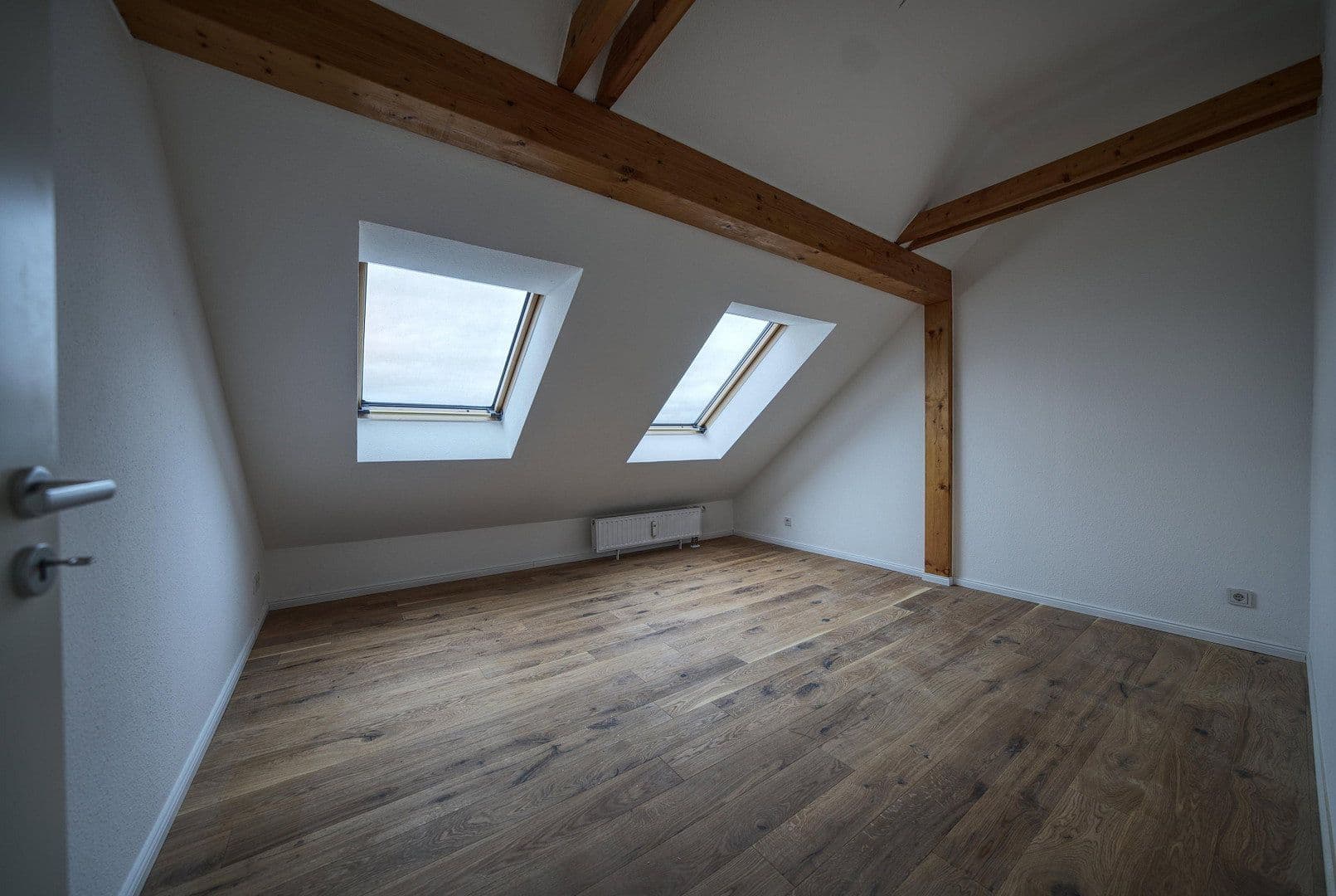 Prenájom bytu 2-izbový 70 m², Lutherstraße 23, Zwickau, Sasko Prenájom bytu 2-izbový 70 m², Lutherstraße 23, Zwickau, Sasko