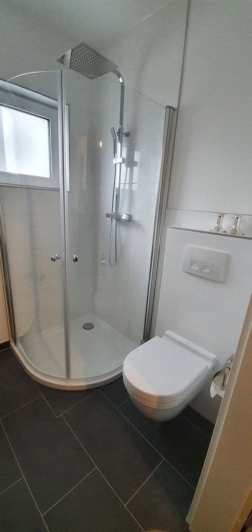 Prenájom domu 171 m², pozemok 604 m², Bad Kreuznach, Porýnie-Falcko Prenájom domu 171 m², pozemok 604 m², Bad Kreuznach, Porýnie-Falcko