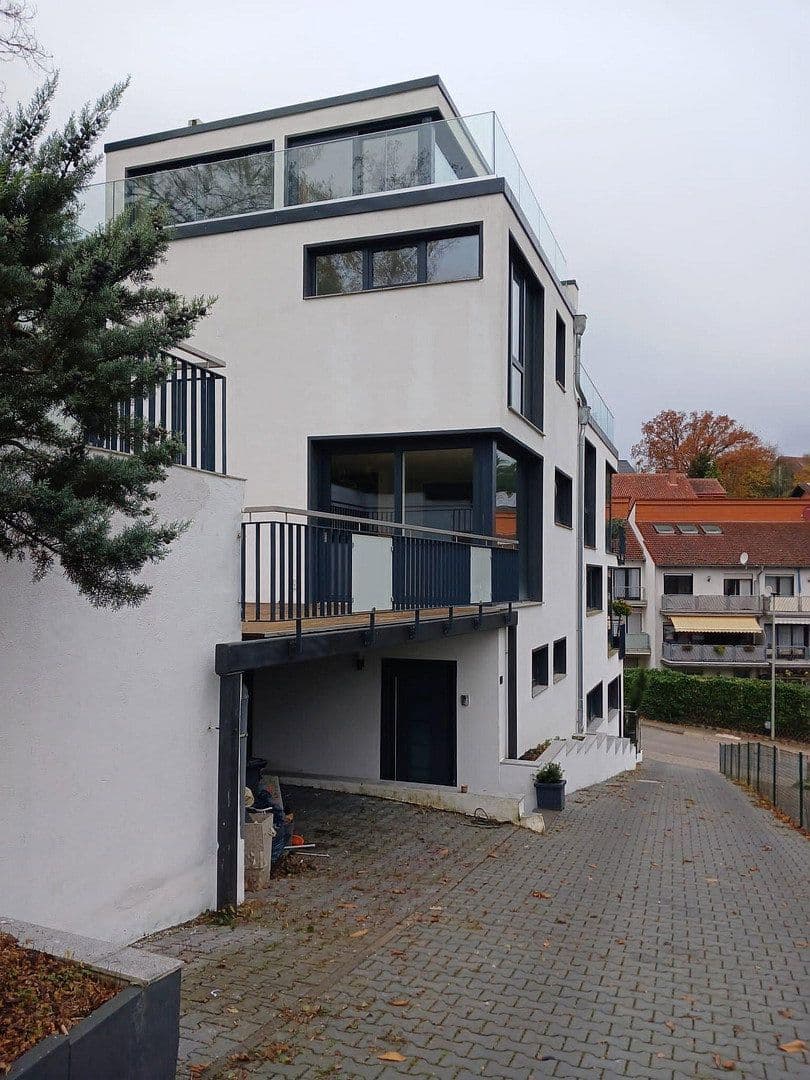 Prenájom domu 171 m², pozemok 604 m², Bad Kreuznach, Porýnie-Falcko Prenájom domu 171 m², pozemok 604 m², Bad Kreuznach, Porýnie-Falcko
