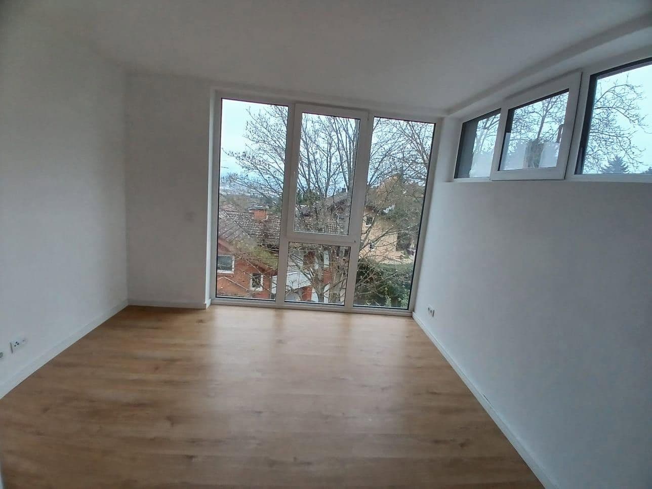 Prenájom domu 171 m², pozemok 604 m², Bad Kreuznach, Porýnie-Falcko Prenájom domu 171 m², pozemok 604 m², Bad Kreuznach, Porýnie-Falcko