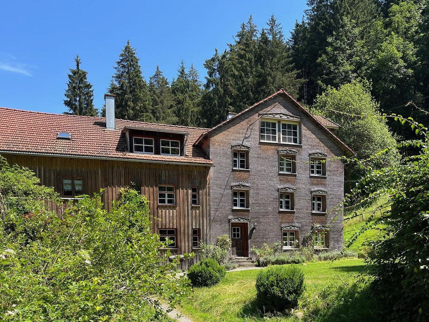 Predaj domu 440 m², pozemok 990 m², Weiler-Simmerberg, Bavorsko Predaj domu 440 m², pozemok 990 m², Weiler-Simmerberg, Bavorsko