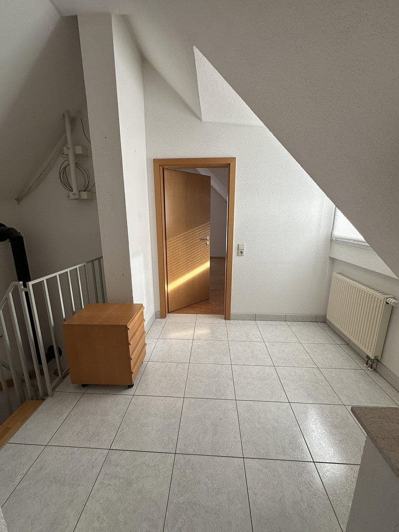 Prenájom bytu 3-izbový 104 m², Brackenheim, Bádensko-Wurttembersko Prenájom bytu 3-izbový 104 m², Brackenheim, Bádensko-Wurttembersko