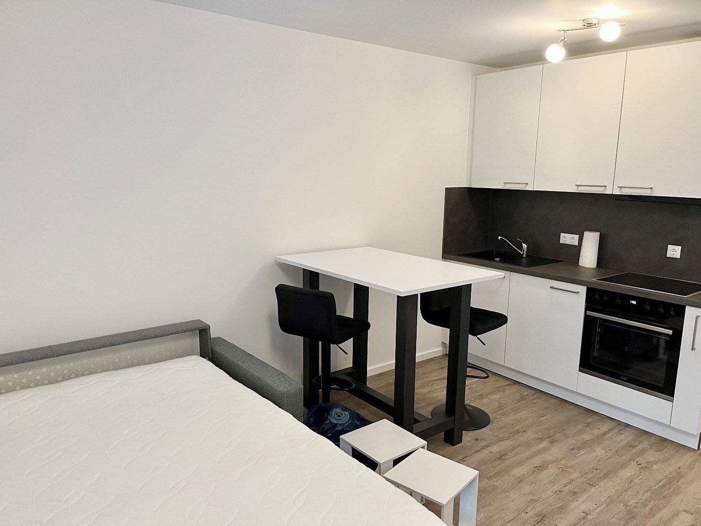 Prenájom bytu 1-izbový 28 m², Lamprechtstraße 6, Nürnberg, Bavorsko Prenájom bytu 1-izbový 28 m², Lamprechtstraße 6, Nürnberg, Bavorsko