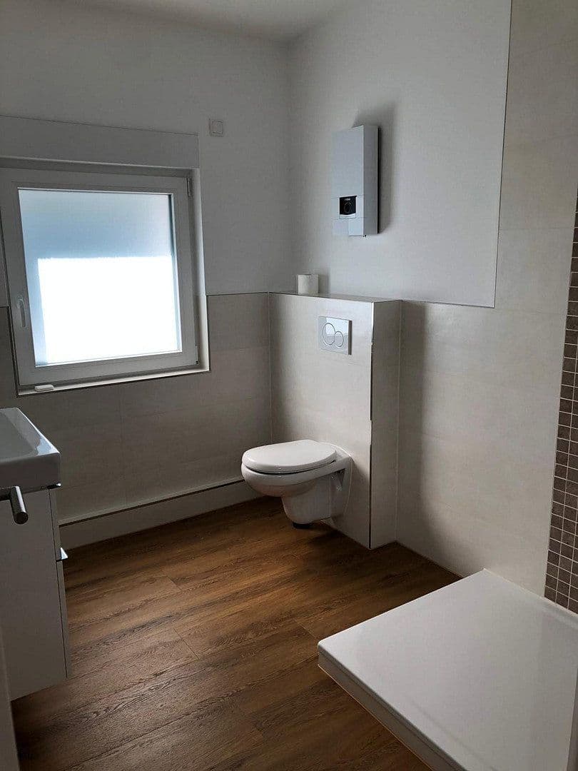 Prenájom bytu 2-izbový 70 m², Remigiusstr 20, Wuppertal, Severné Porýnie - Westfálsko Prenájom bytu 2-izbový 70 m², Remigiusstr 20, Wuppertal, Severné Porýnie - Westfálsko