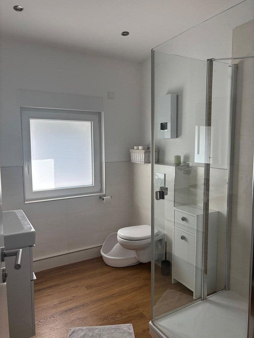Prenájom bytu 2-izbový 70 m², Remigiusstr 20, Wuppertal, Severné Porýnie - Westfálsko Prenájom bytu 2-izbový 70 m², Remigiusstr 20, Wuppertal, Severné Porýnie - Westfálsko