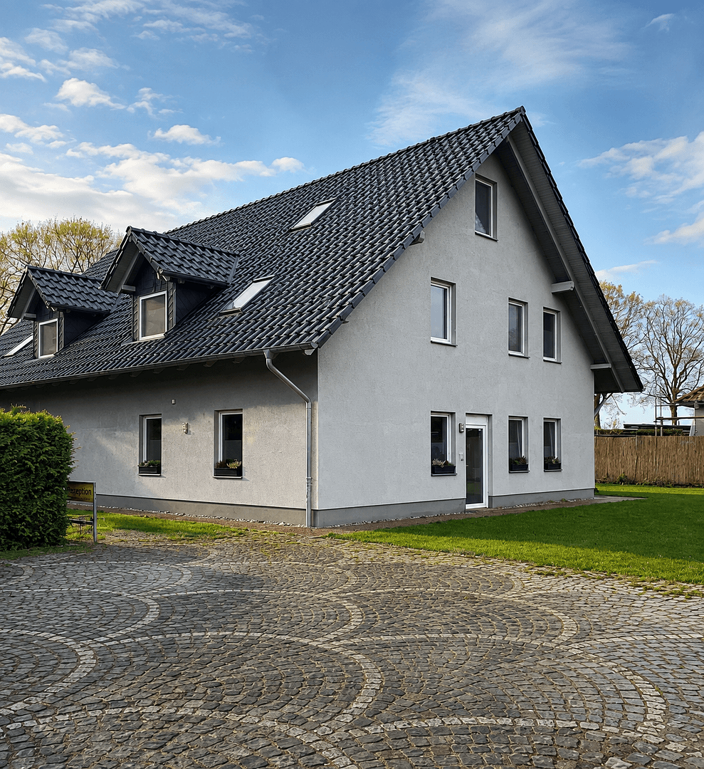 Prenájom bytu 4-izbový 100 m², Plau am See, Meklenbursko-Predpomoransko Prenájom bytu 4-izbový 100 m², Plau am See, Meklenbursko-Predpomoransko
