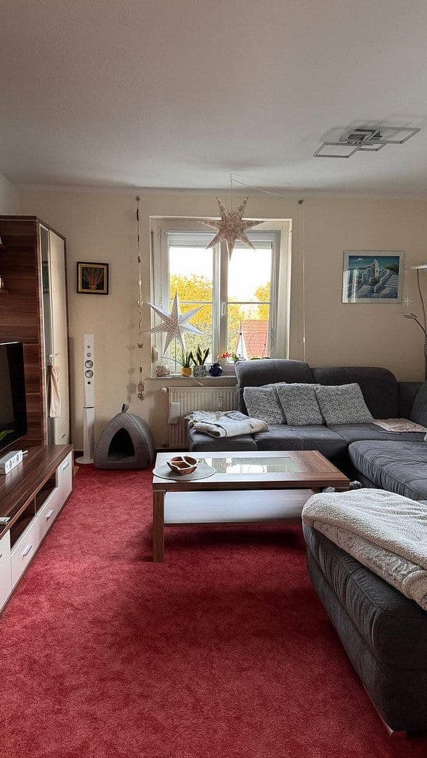Prenájom bytu 3-izbový 74 m², Leipzig Großzschocher, Sasko Prenájom bytu 3-izbový 74 m², Leipzig Großzschocher, Sasko