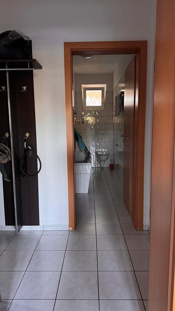 Prenájom bytu 3-izbový 74 m², Leipzig Großzschocher, Sasko Prenájom bytu 3-izbový 74 m², Leipzig Großzschocher, Sasko