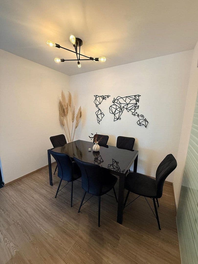 Prenájom bytu 3-izbový 93 m², Bielefeld (Schildesche), Severné Porýnie - Westfálsko Prenájom bytu 3-izbový 93 m², Bielefeld (Schildesche), Severné Porýnie - Westfálsko