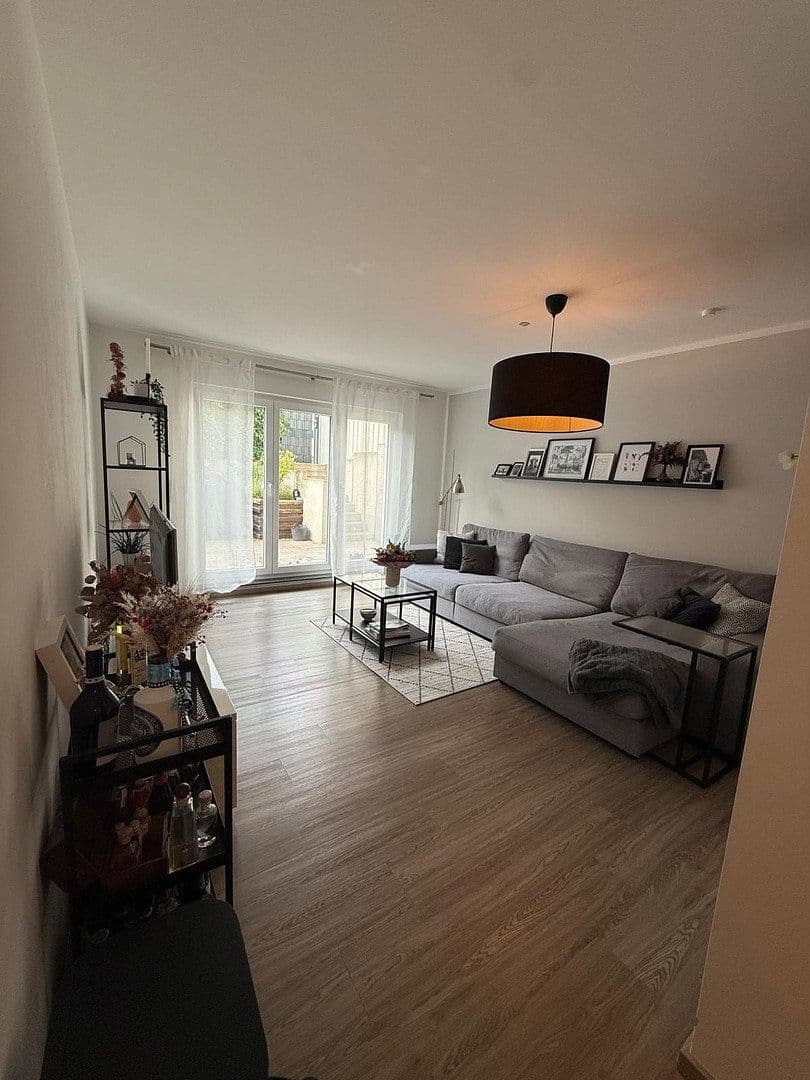 Prenájom bytu 3-izbový 93 m², Bielefeld (Schildesche), Severné Porýnie - Westfálsko Prenájom bytu 3-izbový 93 m², Bielefeld (Schildesche), Severné Porýnie - Westfálsko