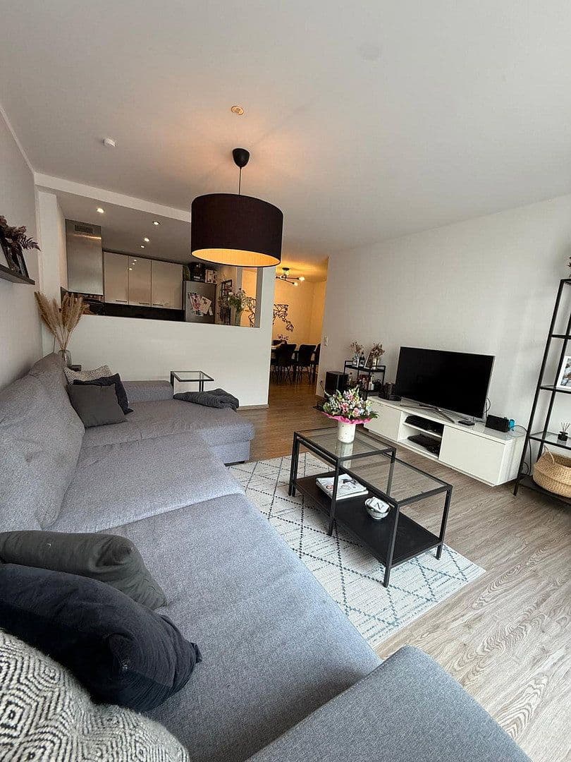 Prenájom bytu 3-izbový 93 m², Bielefeld (Schildesche), Severné Porýnie - Westfálsko Prenájom bytu 3-izbový 93 m², Bielefeld (Schildesche), Severné Porýnie - Westfálsko