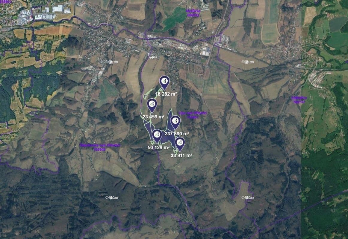 Predaj pozemku 4.500 m², Lípa, Zlínský kraj Predaj pozemku 4.500 m², Lípa, Zlínský kraj