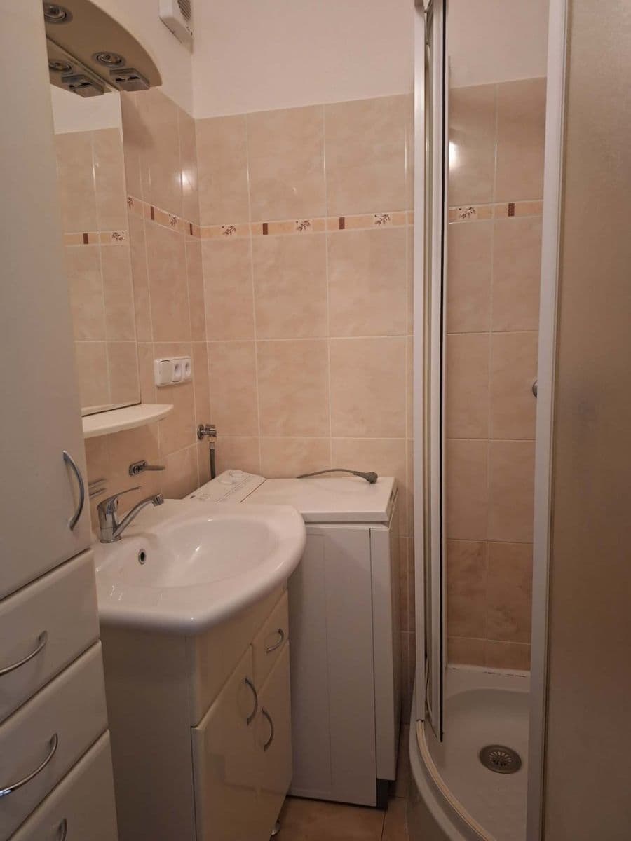 Prenájom bytu 2-izbový 55 m², Březohorská, Příbram, Středočeský kraj Prenájom bytu 2-izbový 55 m², Březohorská, Příbram, Středočeský kraj