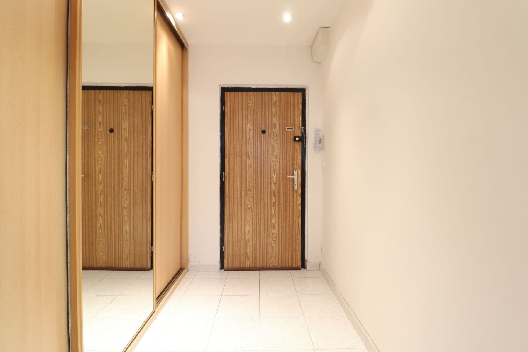 Prenájom bytu 3-izbový 78 m², Dreyerova, Praha, Praha Prenájom bytu 3-izbový 78 m², Dreyerova, Praha, Praha