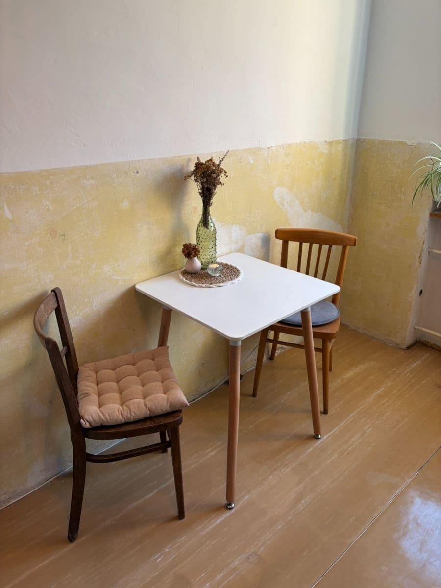 Prenájom bytu 1-izbový 37 m², U Měšťanského pivovaru, Praha, Praha Prenájom bytu 1-izbový 37 m², U Měšťanského pivovaru, Praha, Praha