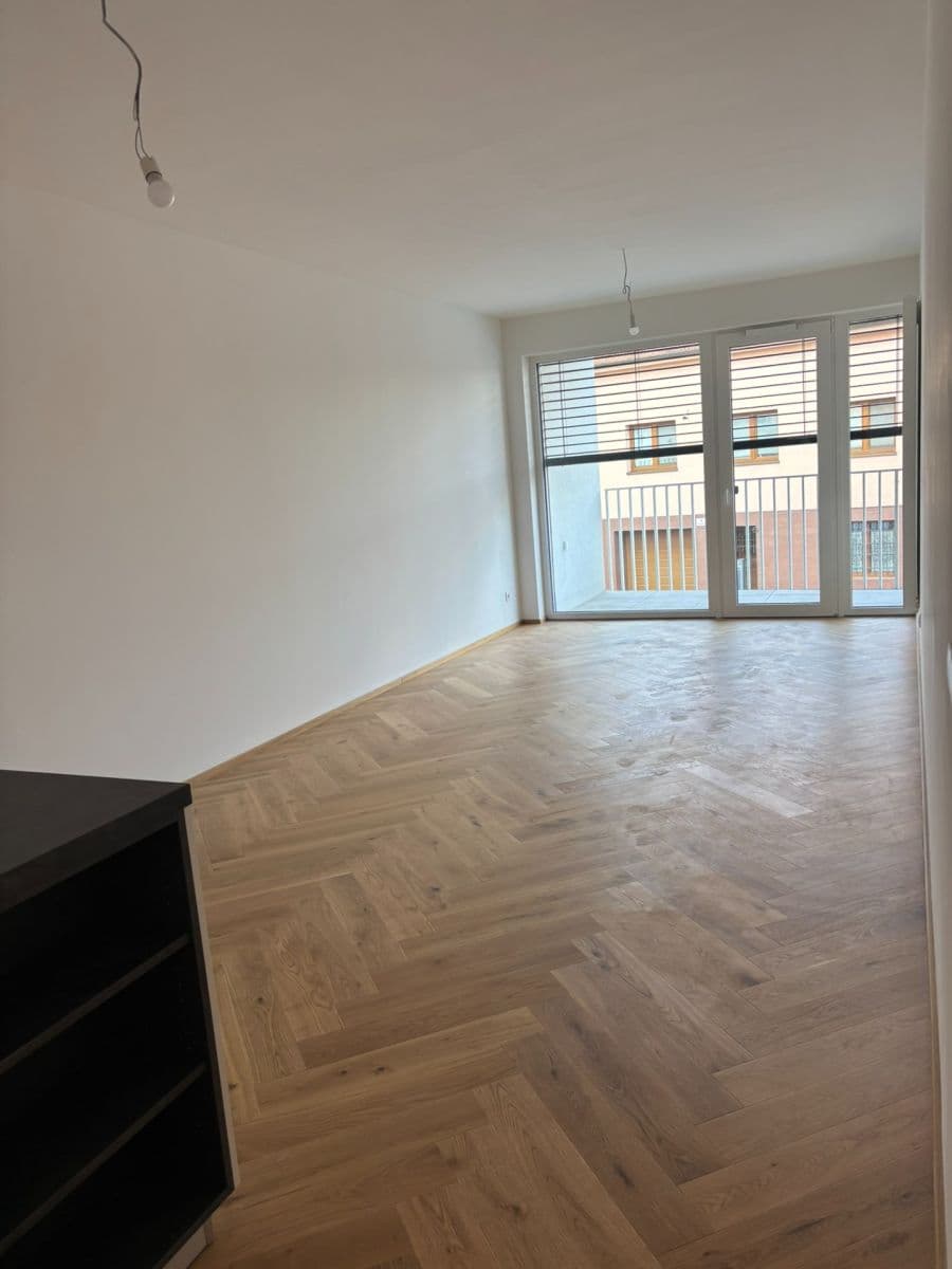 Prenájom bytu 2-izbový 69 m², Poděbradova, Brno, Jihomoravský kraj Prenájom bytu 2-izbový 69 m², Poděbradova, Brno, Jihomoravský kraj